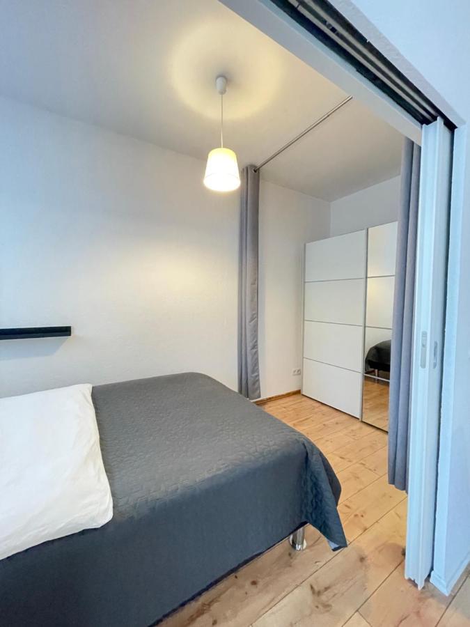 Ferienwohnung Im Stadtzentrum Von Bernau - Schoene Ferienwohnung Mit 1 1/2 Zimmern, Bad, Spuelmaschine, Waschmaschine, Komplette Kueche, Wlan Bernau bei Berlin Buitenkant foto